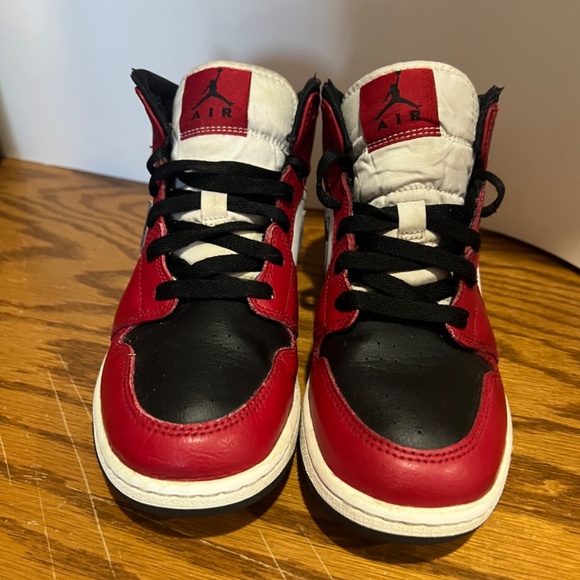 Jordan Mid 1 5Y - Picture 3 of 5